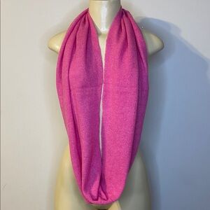 Max Studio Cashmere Scarf in Pink